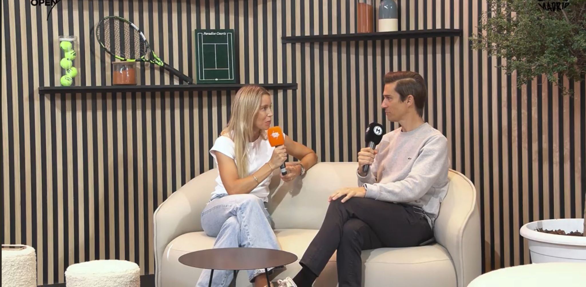 Maribel Nadal, junto con Antonio Arenas, en el Mutua Madrid Open 2026