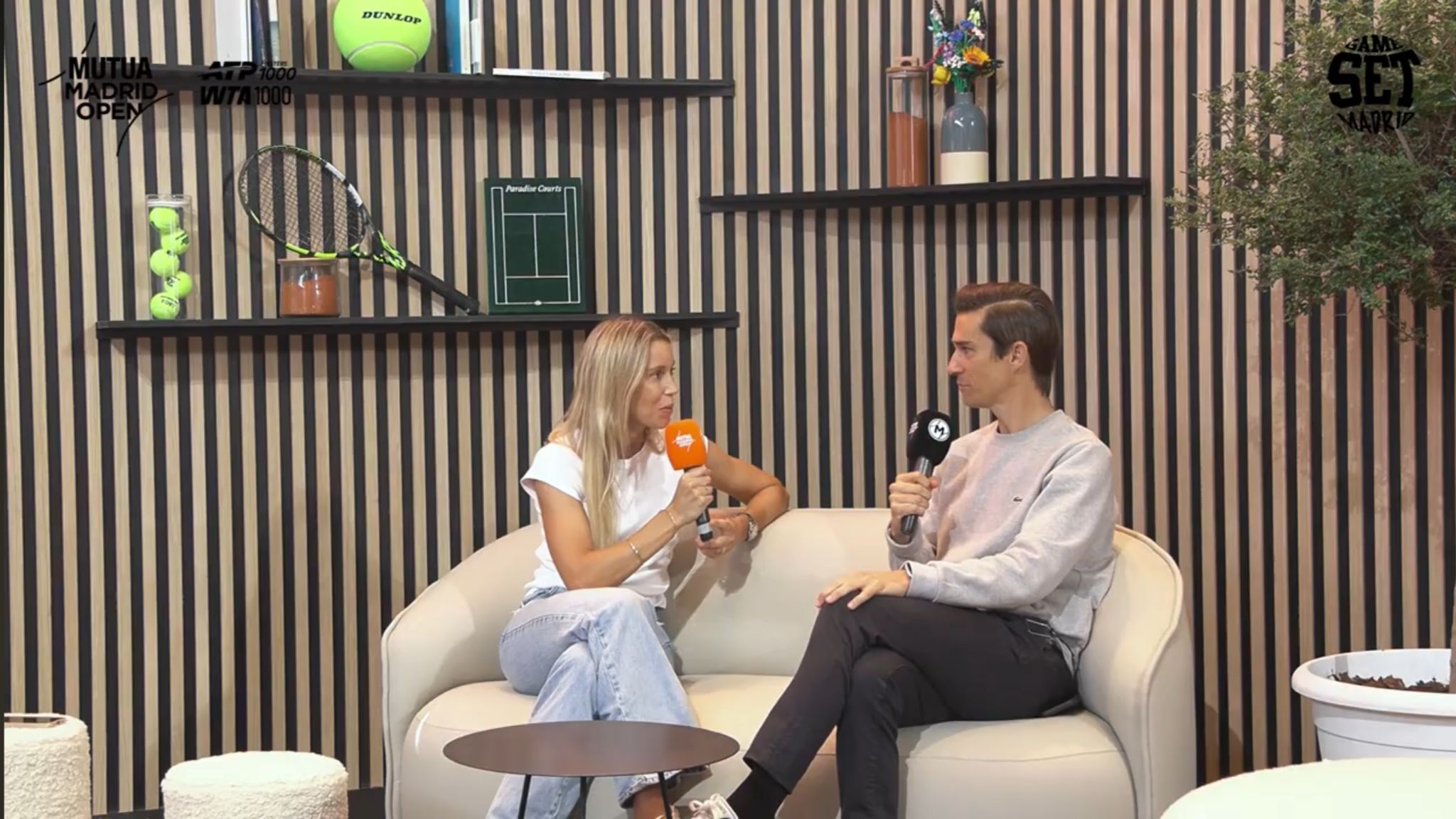 Maribel Nadal, junto con Antonio Arenas, en el Mutua Madrid Open 2026